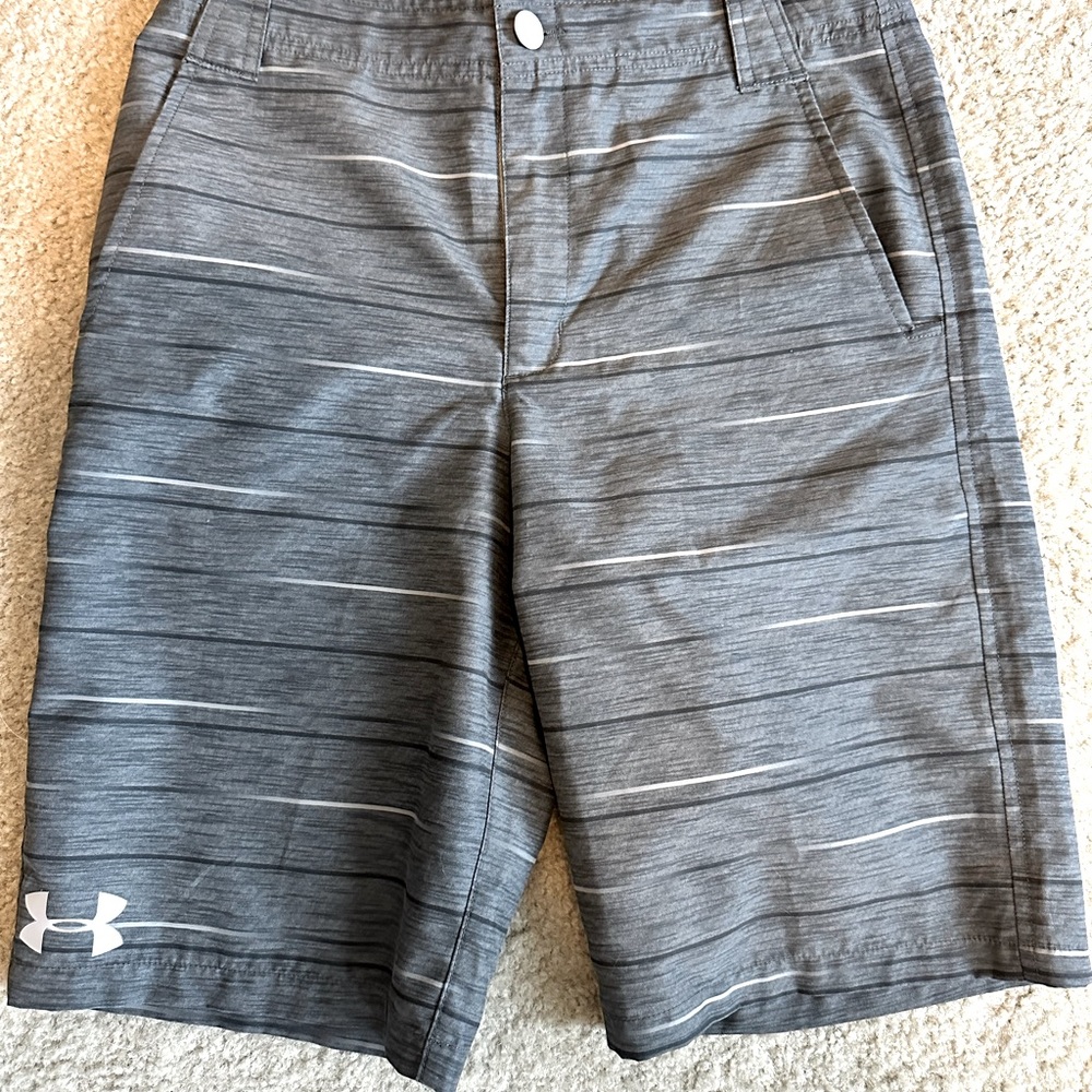 Boys Under Armour golf style shorts- gently used